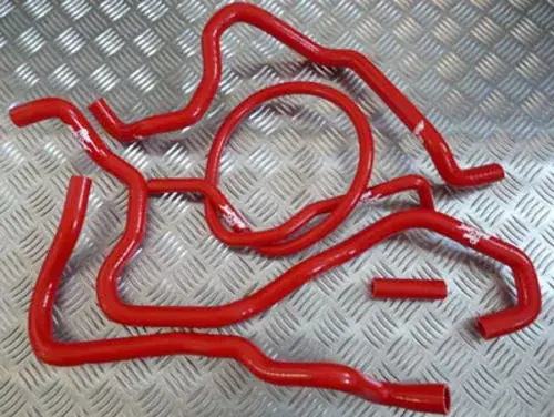 Silikonové hadice Roose Motosport Ford Escort Mk5 RS2000 (90-97) - pomocné vedení Must-Have
