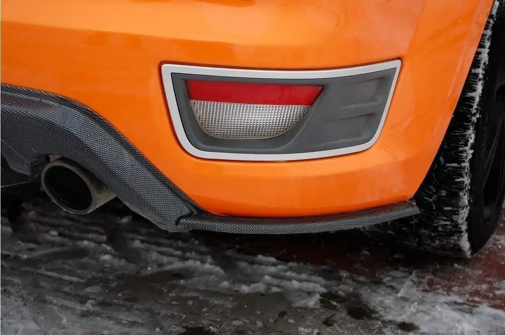 Must-Have Boční spoiler pod zadní nárazník V.2 Ford Focus ST Mk2