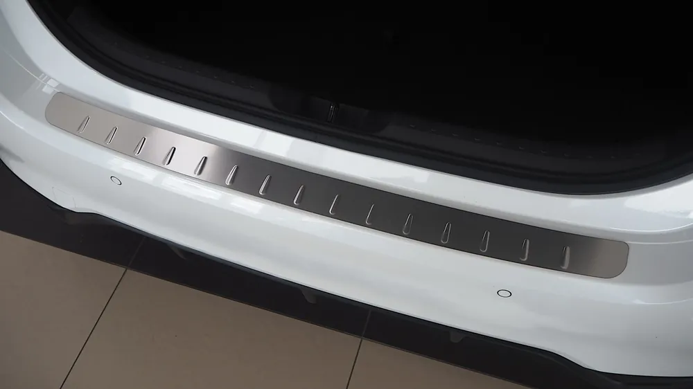 Jen Po Omezenou Doba Nerez kryt prahu pátých dveří MERCEDES KLASA E (W211) 4D 2002-2009
